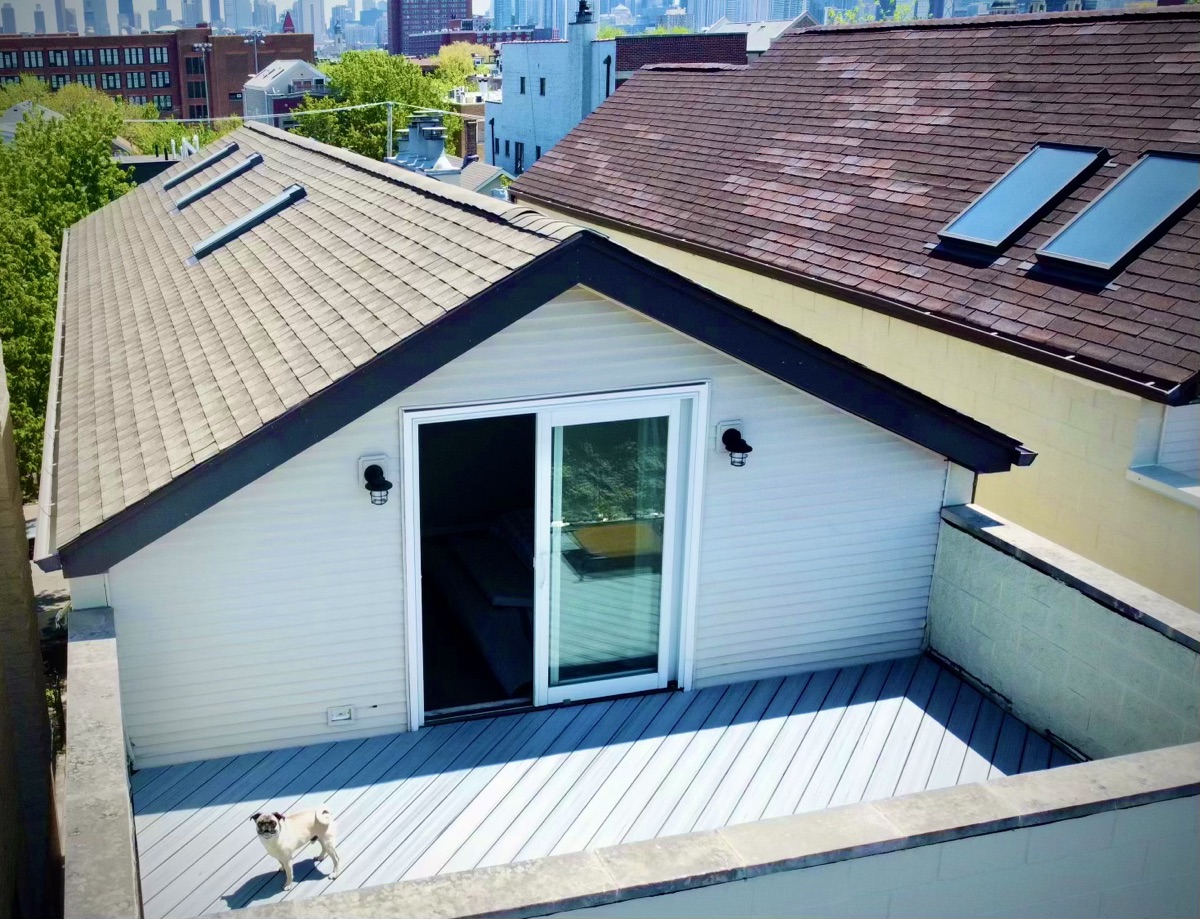 Compact Rooftop Composite Deck