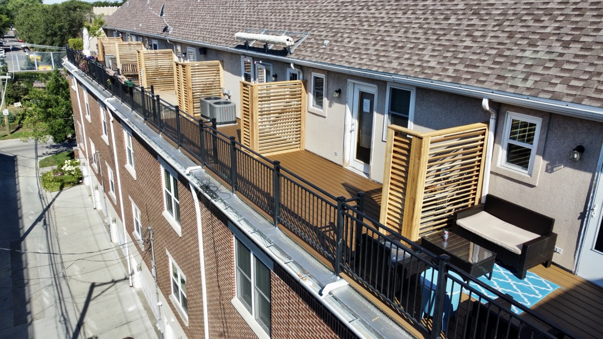 Composite Deck with Cedar Privacy Screens — 3 of 5