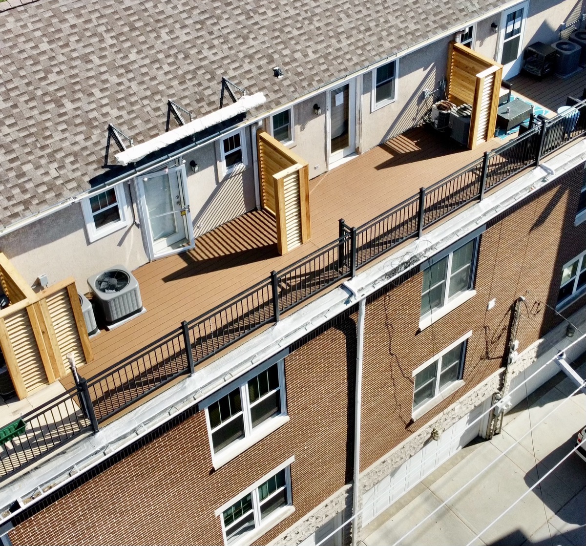Composite Deck with Cedar Privacy Screens — 4 of 5