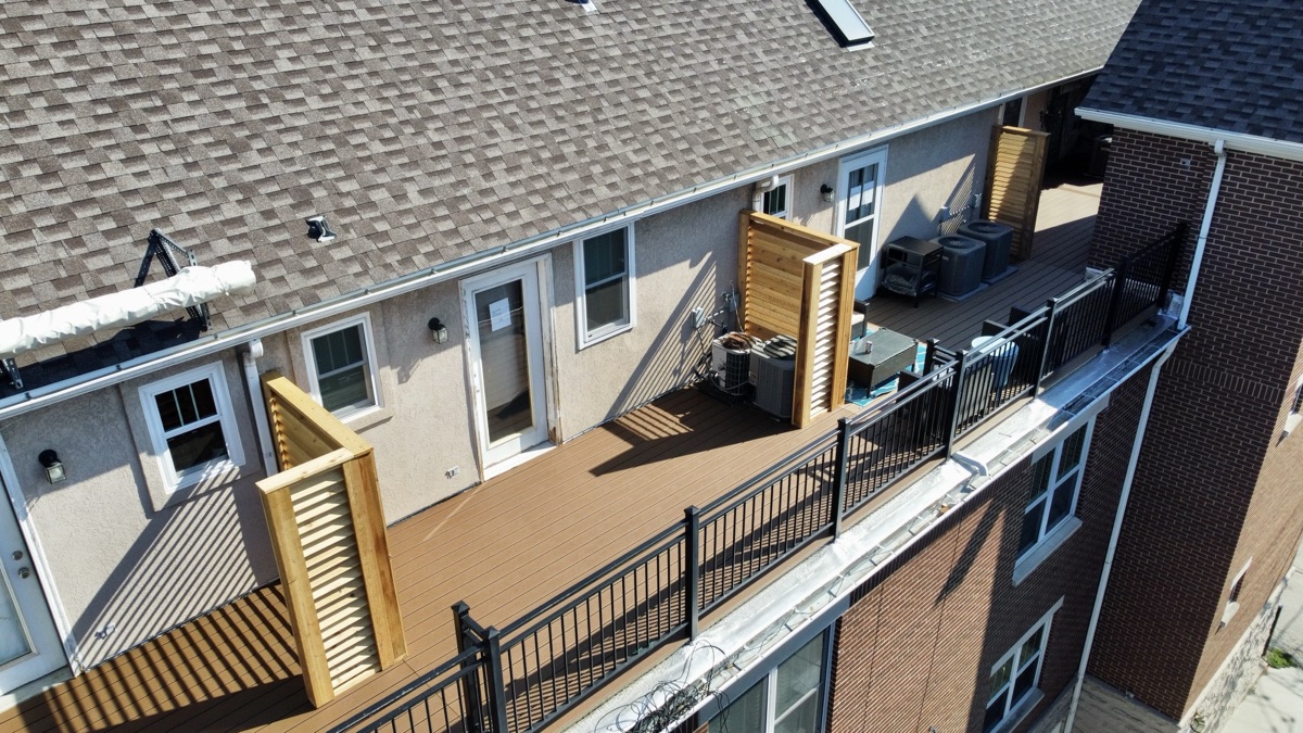 Composite Deck with Cedar Privacy Screens — 5 of 5